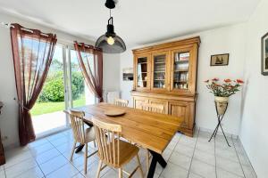 Maisons de vacances Charmante maison de vacances entre bourg et plages : photos des chambres