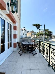 Maisons de vacances Villa authentique Vue mer 360 Les pieds dans l’eau : photos des chambres