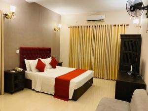 Forever City Hotel