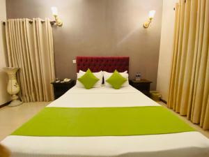 Forever City Hotel