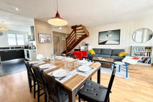 Appartements Grand appartement Cosy - Terrasse - 50m de l’ocean : photos des chambres