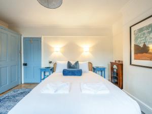 Charming 4BR Victorian Townhouse - Central Oxford - Pass the Keys