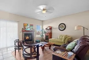 Sunset Escape Parkside Retreat - Montoya