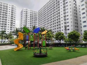 Pasay Shore Residences with one bedroom with balcony