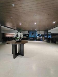Shore Residences Tower D one bedroom good for 4 persons - 10 minutes to MALL OF ASIA Pasay City