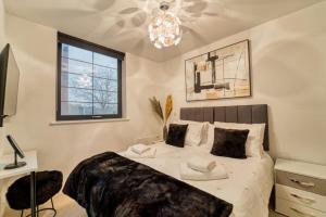 Luxurious 3-Bedroom Apartment