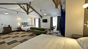 B&B / Chambres d'hotes Le manoir des perrieres : photos des chambres