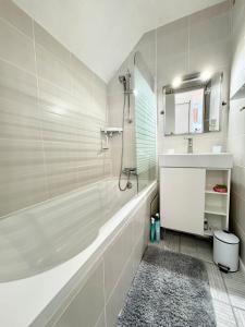 Appartements Superbe appartement duplex - Vue mer - Piscine : photos des chambres