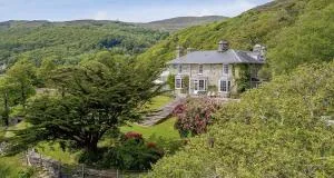 Magnificent Country House with Swimming Pool - Arthog