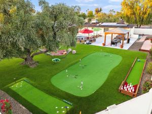 6 BR w Sport Court Pool Playground Hot Tub Arcade