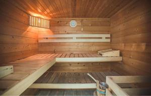 Amazing Apartment In Kampor With Sauna