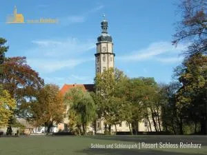 Resort "Schloss Reinharz" - باد دوبن