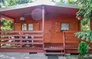 2 Bedroom Awesome Home In Wilczyn - 波伊兹