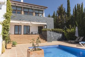 Villa Los Huaraches - Mijas Golf - Private Swimming Pool - 5 Bedrooms - 5 Bath - Air Conditioning
