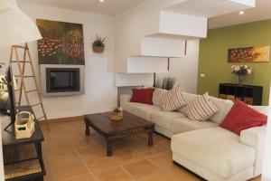 Villa Los Huaraches - Mijas Golf - Private Swimming Pool - 5 Bedrooms - 5 Bath - Air Conditioning