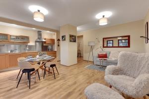 See Smile by Grand Apartments