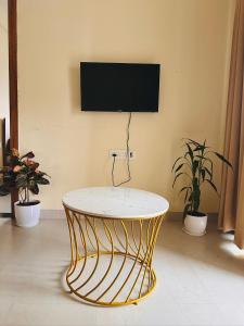 Robins Roost 2BHK Modern AC Flat in Wakad Pune