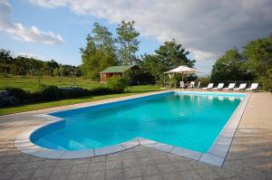 Green House - Blue House