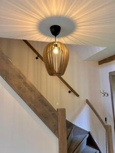 Tiny House dans les Bois Une Évasion Cozy pour Deux !