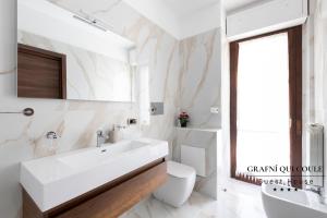 Grafnì Qui Coule Guest House - Fiumicino Aeroporto Terminal, Nuova Fiera di Roma, private bathroom
