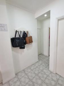 Departmanto 2 ambientes a una cuadra plaza colon