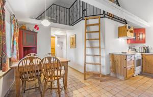 2 Bedroom Lovely Home In Blåvand