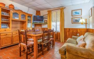 Amazing Home In La Barca De La Florida