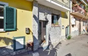 Amazing Apartment In Trappitello - 特拉皮泰罗