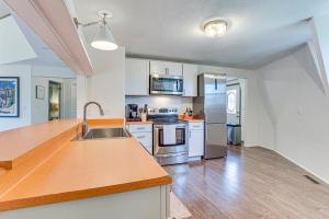 Geodesic Dome House 18 Acres on Baraboo River!