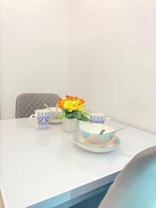 Arcadia Continental Comfort Room