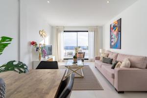 Luxury penthouse with ocean views