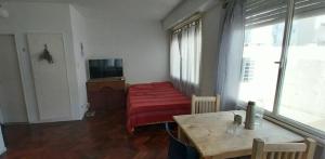 Departamento luminoso, con terraza, No reservar sin leer en mi perfil info del departamento