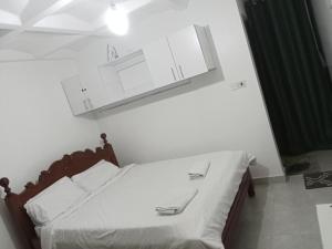 Oak Homes Studio Apartment