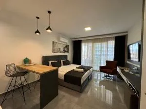 Courtyard Holiday Resort Studio - Iskele