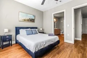 Mesmerizing 2BD 2BA w Beautiful Pool in Fort Worth - 艾索