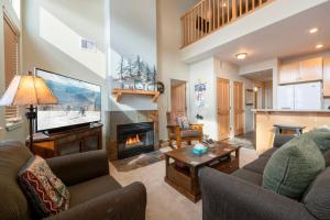 Crestview Large 2BR2.5BA with loft