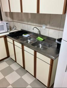 Ape Av Brasil pertinho do mar