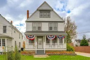 Walk to Beach Home with Pool in Vermilion - نورث أولمستيد