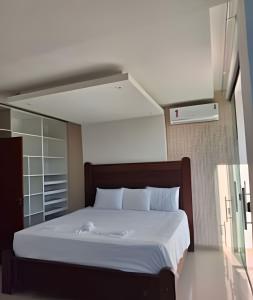 Perto da Arena Axe Moi 4 suites cPiscina