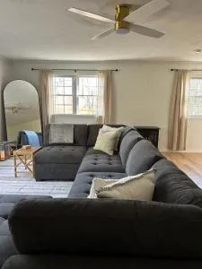 The House On Kings Corner - Lucas