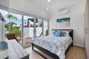 Spacious Condo with Large Pool