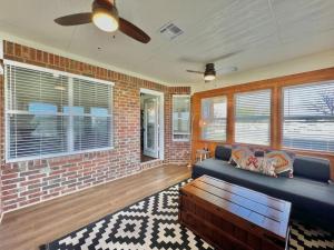 Pecan Place Rustic Charm Temple Texas