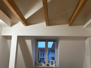 bella casa - Business&Family, 100m vom Konzerteingang Schloß, Parkplatz, SmartTV, Netflix, Waschmaschine, 24h Checkin, 46qm, AP 16