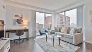 Luxury 2BR Apt Near Kendall Sq
