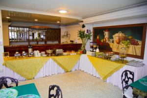 TAMA Hotel Granada Real Cali