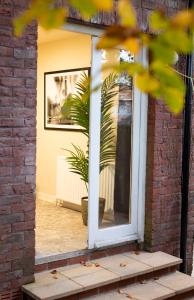 The Annadale - Luxury 3 bd House - Gold Short Term Stays