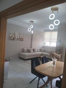 Appart de luxe S2 à 12 mn de l'aéroport - Ubytování bez kategorie ve městě Ariana