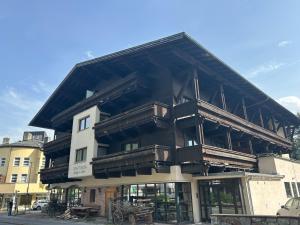 Andys Secret Apartment