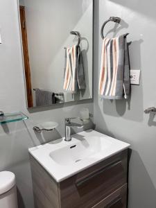 Cozy Retreat 1st Floor