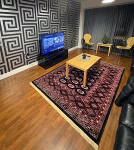 Jupiter building apartments